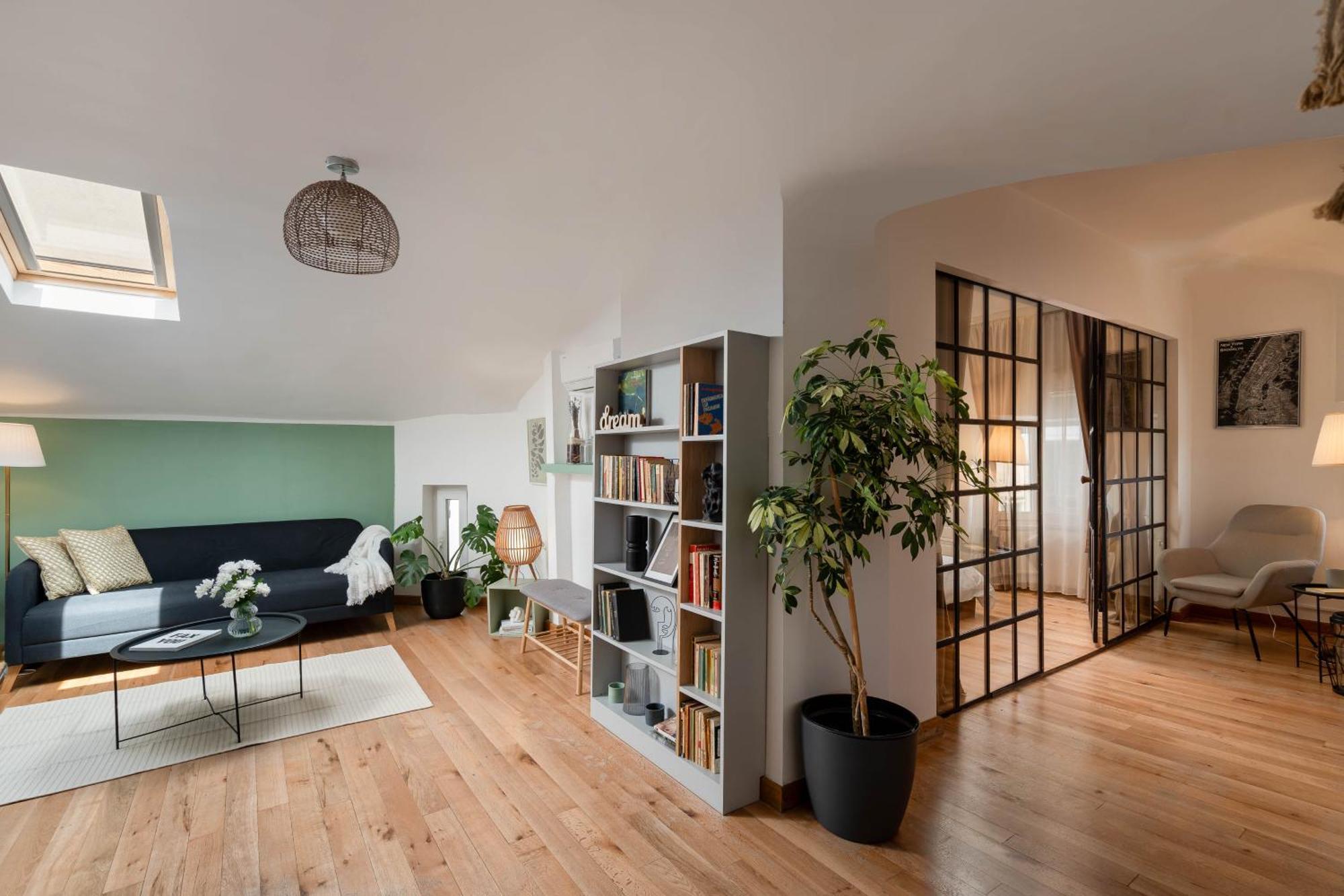 Downtown Home With Terrace By Urbanesq Bucharest Luaran gambar